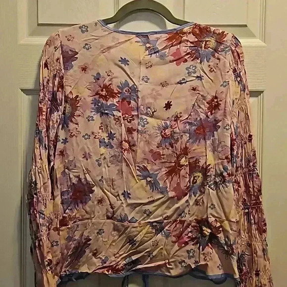 Free People - Picture 8 of 11